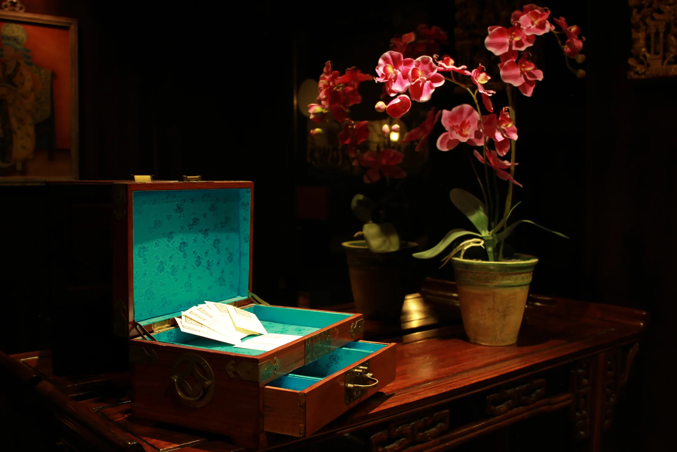 Orchidées et livre d’accueil